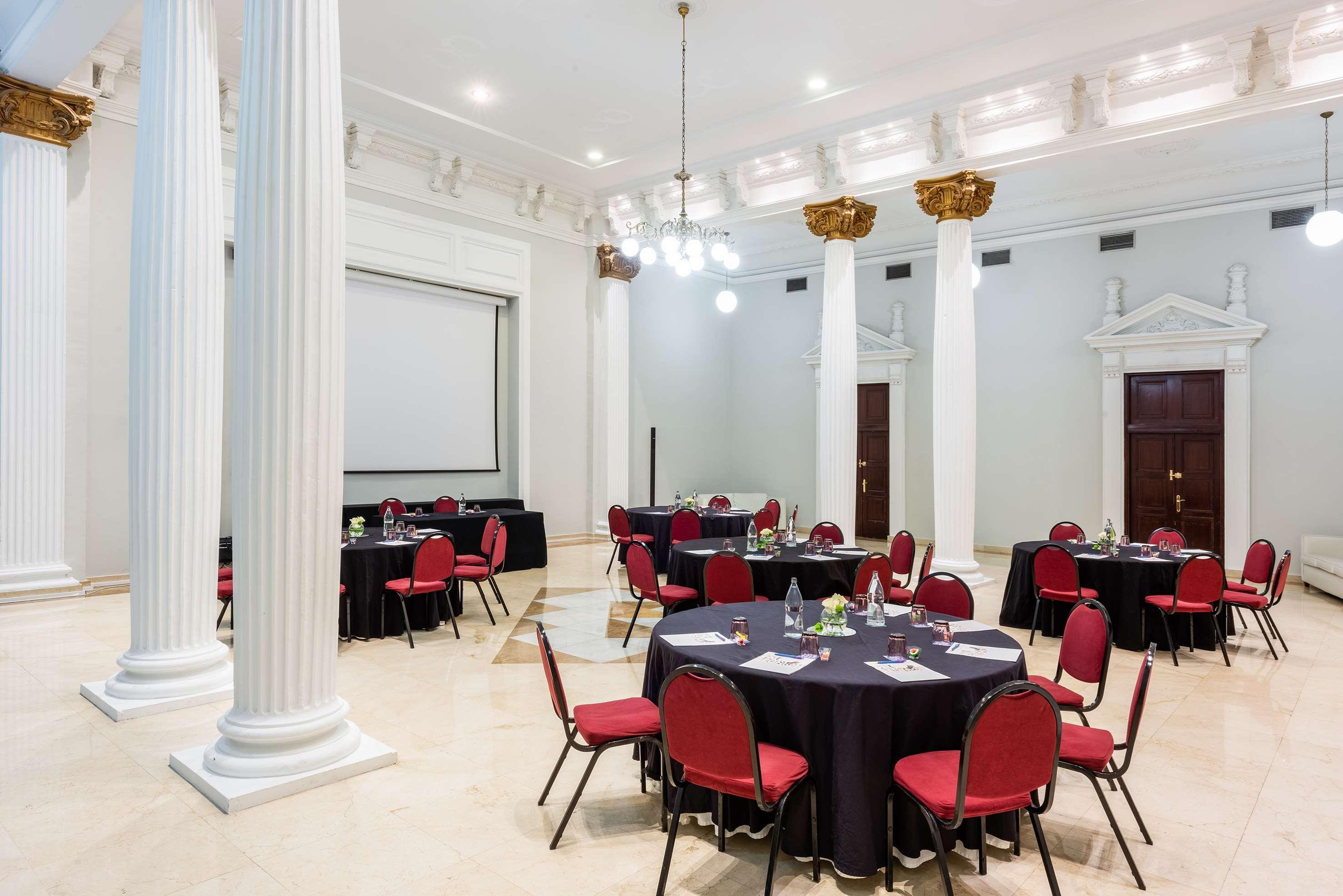 Casa De Las Artes, Member Of Melia Collection Madrid Bagian luar foto