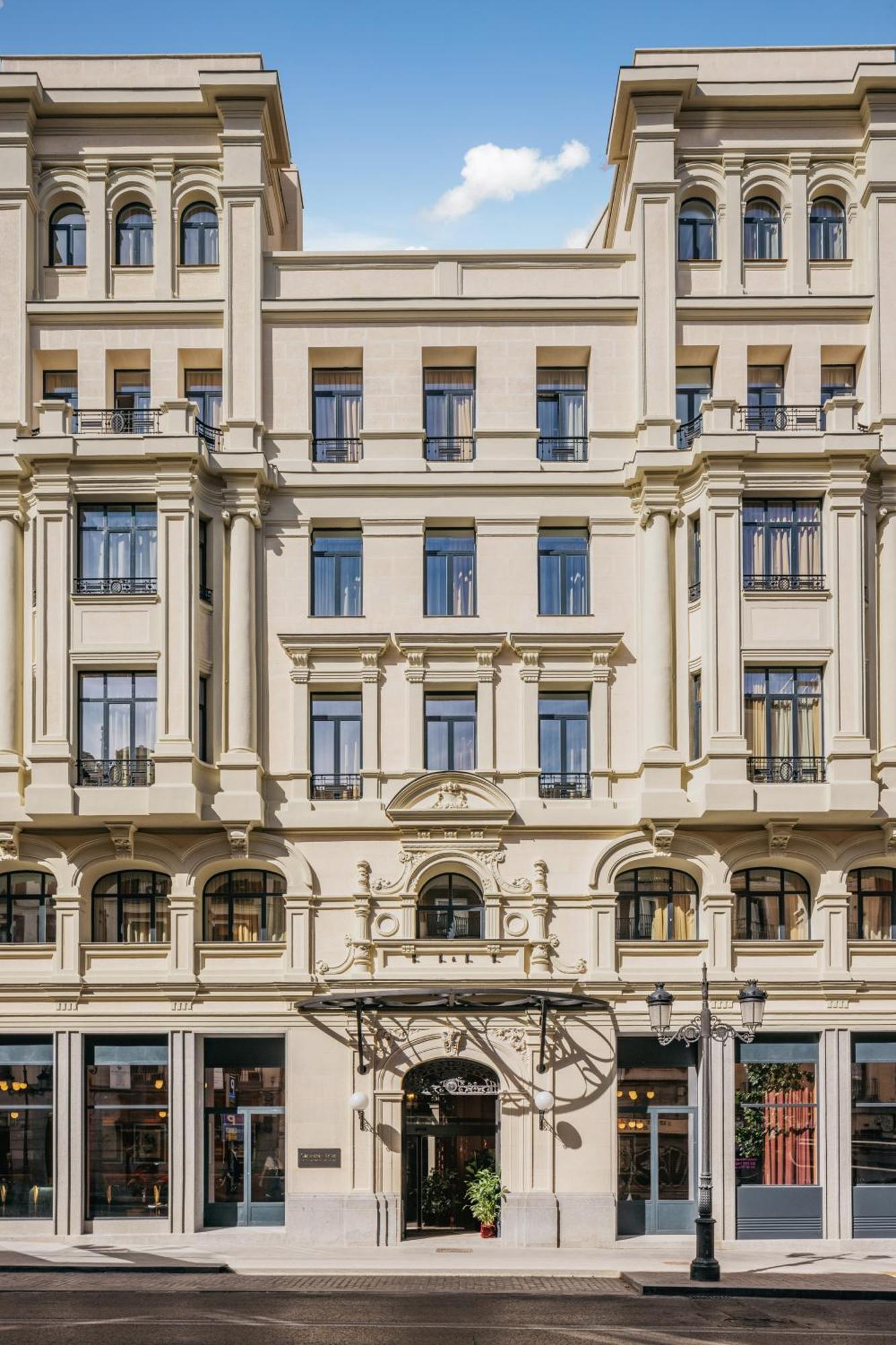 Casa De Las Artes, Member Of Melia Collection Madrid Bagian luar foto