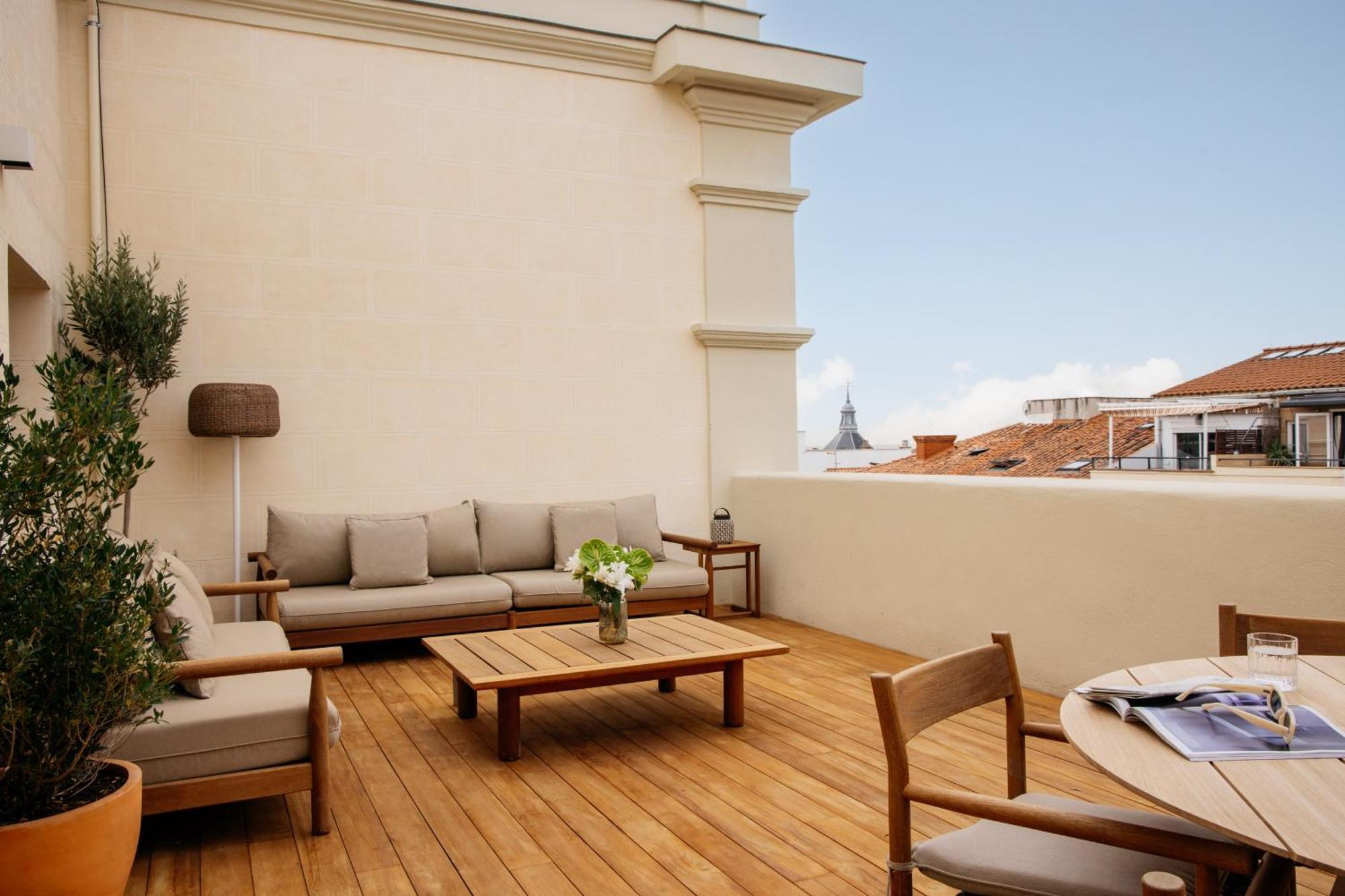 Casa De Las Artes, Member Of Melia Collection Madrid Bagian luar foto